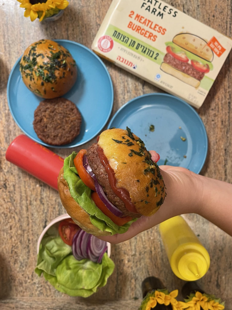 לחמניית שום המבורגר